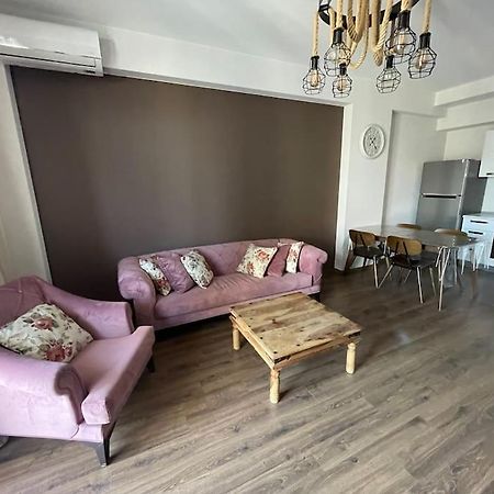 7Th Heaven Apartment In Central Tbiliszi Kültér fotó