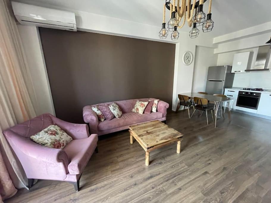 7Th Heaven Apartment In Central Tbiliszi Kültér fotó